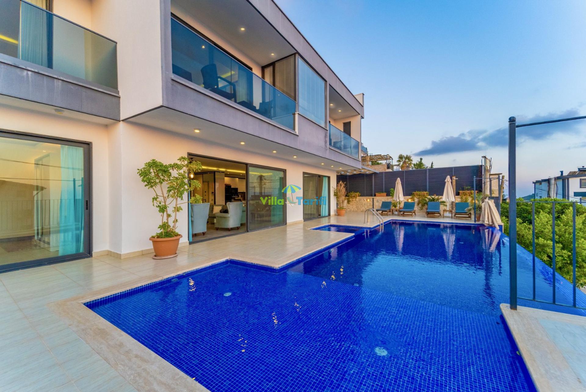 Villa June