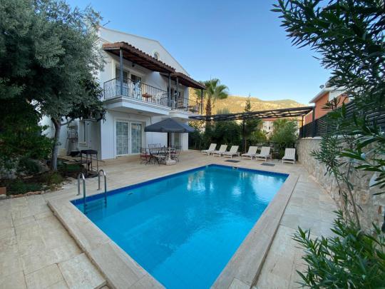 Villa Leton Kleo 1
