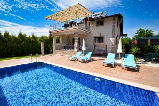Villa Ahududu 